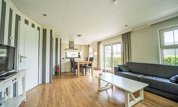 Dordtse Biesbosch House | Stunning private villa for 4 people with WIFI, pool, TV and terrace