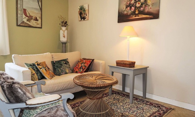 Le Ru House | Stunning private villa for 5 guests with WIFI and TV