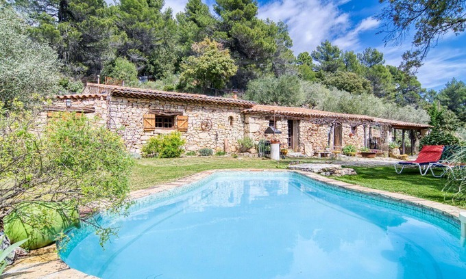 Flayosc House | Stunning private villa for 4 people with private pool and TV