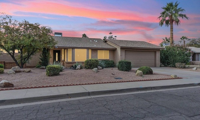 Scottsdale Vista House | Stunning Remodeled 2BR Retreat in NorthScottsdale