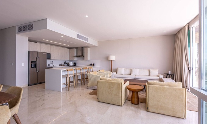 Porto Nao Apartment | Stunning Sea Views from 3BR Penthouse F3