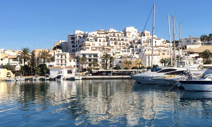 Moraira Town Centre Apartment | Stunning Sea & Marina Views from this Designer Town Centre Apartment in Moraira.