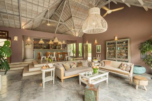 Padonan Villa | Stunning spacious 3 BR villa with private pool