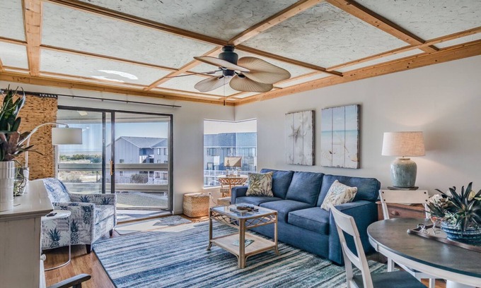 Oceanmarsh Subdivision Condo | Stunning Views - Pool and Ocean Views - Harbor Island Beach House