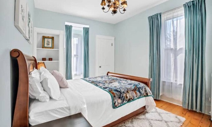 Racine House | Stunning Victorian Gem -5b/4.5bathn