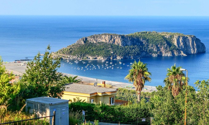 Praia a Mare House | Stunning View of the Gulf of Policastro