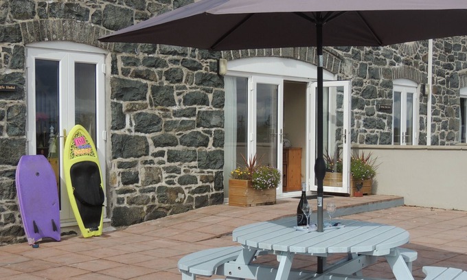 Rhyd-y-clafdy House | Stunning views of Cardigan Bay, quiet location, dogs welcome on a farm