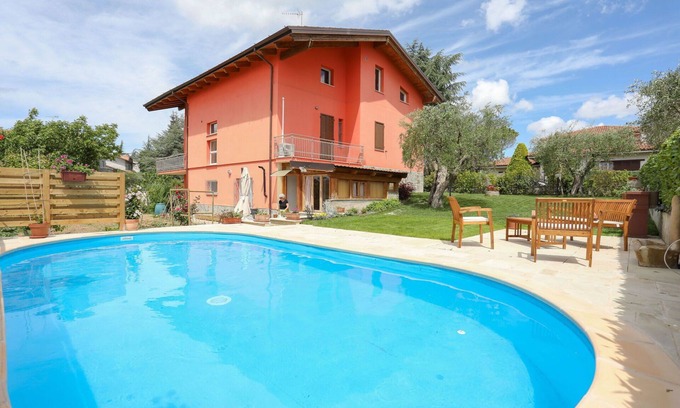 Saltara Villa | Stunning villa for 5 people with WIFI, private pool, A/C, TV, patio and panoramic view