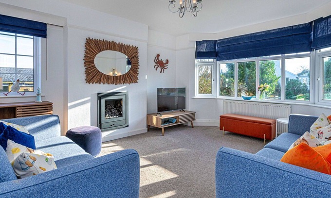 Abersoch House | Stunning villa for 7 people with WIFI and pets allowed