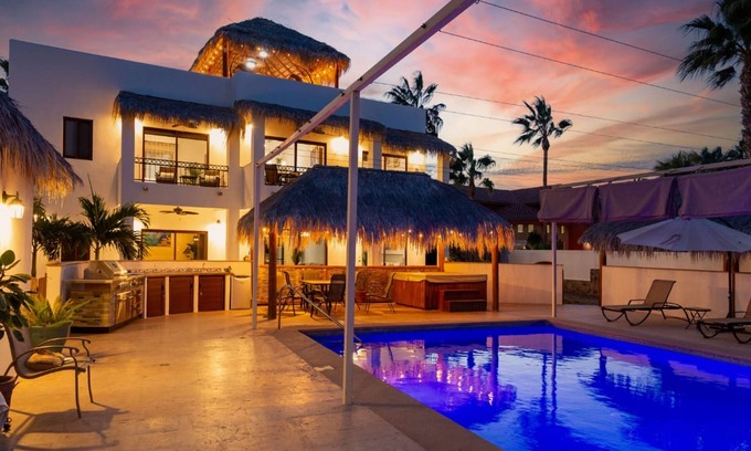 Loreto Villa | Stunning Villa with a highlight rooftop area, heated pool, & WIFI