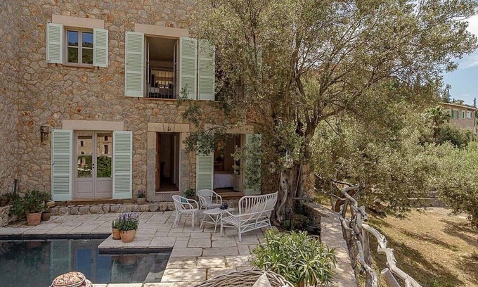Deia Villa | Stunning Villa with Private Pool, Mallorca Villa 1009