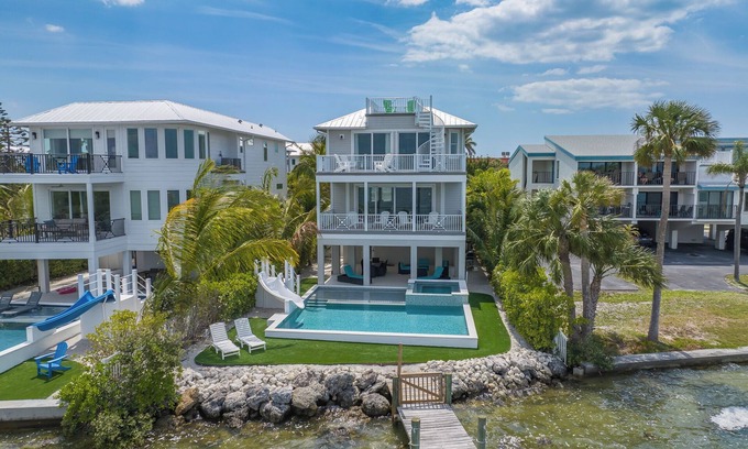 Bradenton Beach House | Stunning Waterfront home with Views, New Pool, Close to the Beach! - Salt Life
