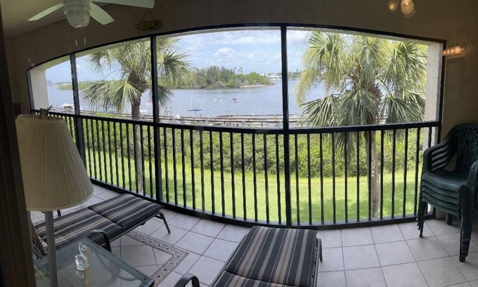 Bouchelles Island Condo | Stunning Waterfront Condo