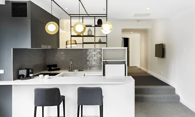 Sydney Central Business District Apartment | Stylish 1 Bedroom Apartment In Sydney CBD with Gym