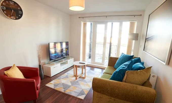 Colchester Apartment | 🌟Stylish🌟2 Bed Apartment🌟Station🌟A&E🌟WiFi🌟