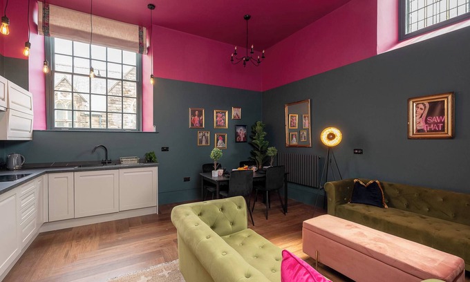 Barnard Castle Apartment | Stylish 2-Bedroom Chapel Apartment Retreat