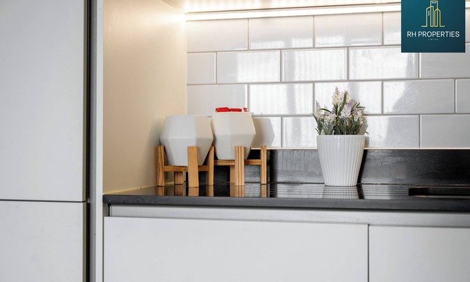Manchester City Centre Apartment | Stylish 2 Bedroom Apartment in the Heart of Manchester City Centre