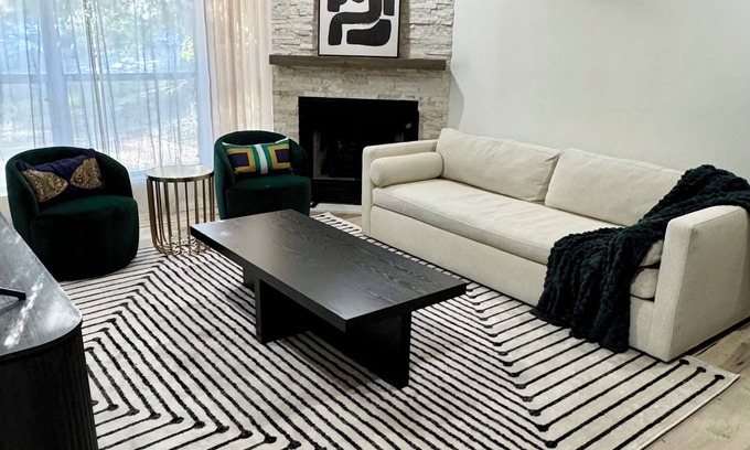 Turtle Creek Condo | Stylish 2-bedroom condo with patio in Turtle Creek