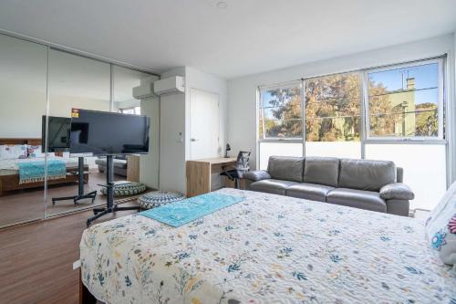 Brunswick House | Stylish 2BR Brunswick Home