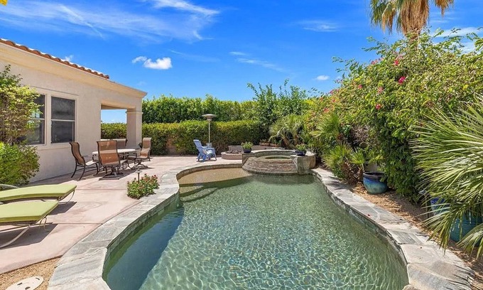 La Quinta House | Stylish 2BR w Spa Patio