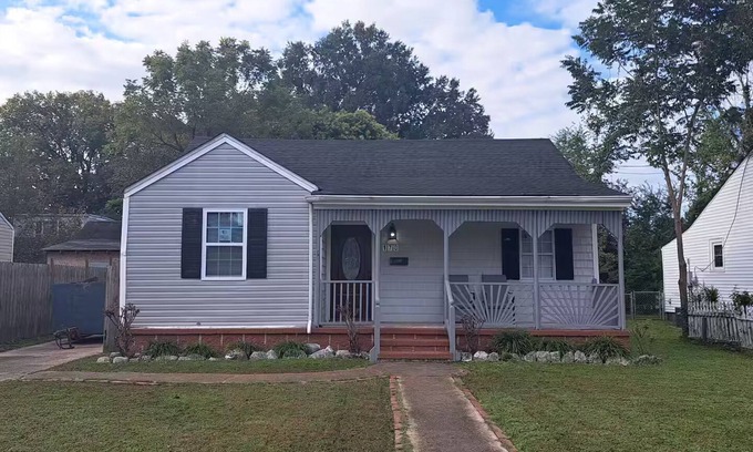 Portsmouth House | Stylish 3BR Retreat Near Hospitals, Shipyard, and Casino.