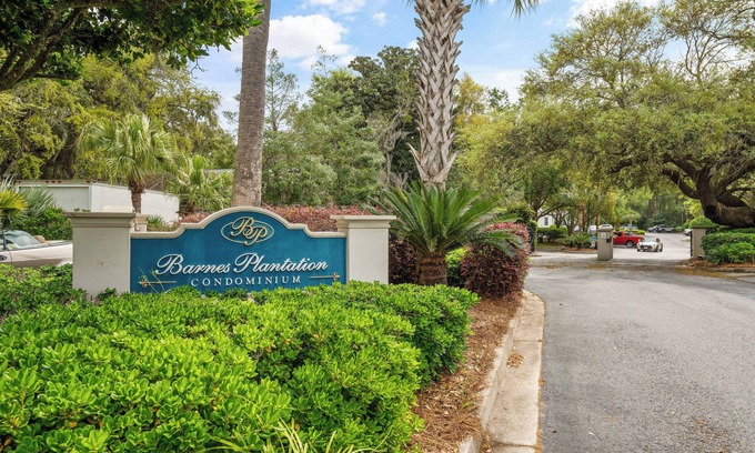 Saint Simons Heights Condo | Stylish and Cozy mInutes to the Beach