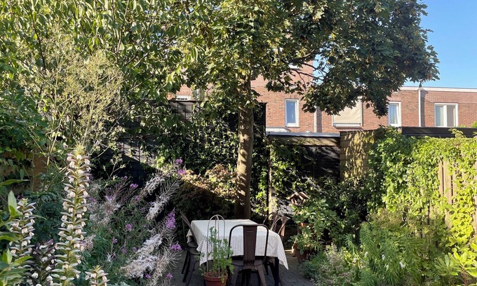 Municipality of Haarlem House | Stylish and comfortable 1930s house within biking distance of the beach