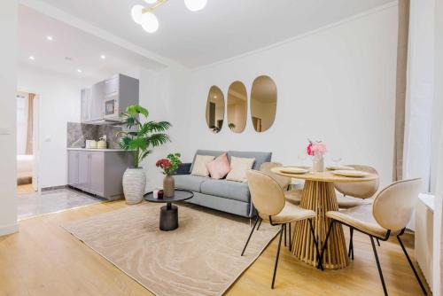 Quartier du Faubourg-Montmartre Apartment | Stylish Apartment 3 Min from Haussmann, Sleeps4