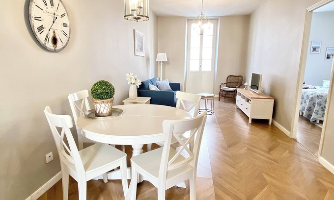 Centre Ville-Gare Apartment | ✪ Stylish apartment near the beach in the heart of Nice ✪