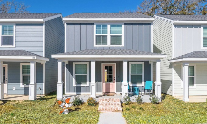 Biloxi House | Stylish, BRAND NEW 3 Bed Cottage, Beach Front, DOG FRIENDLY!