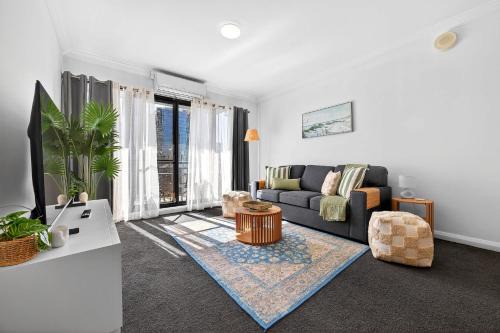 Perth Central Business District Apartment | Stylish CBD Stay 2BR with Balcony & Wi-Fi