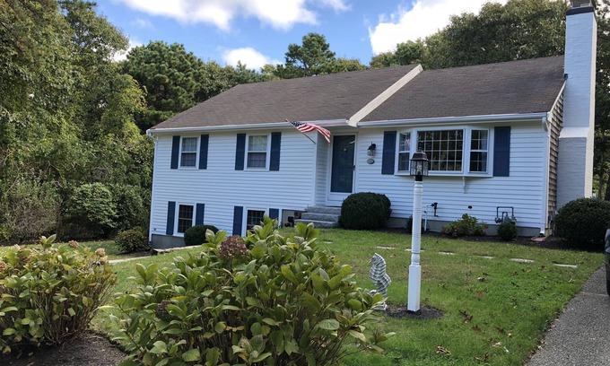 South Chatham House | STYLISH CHATHAM HOUSE