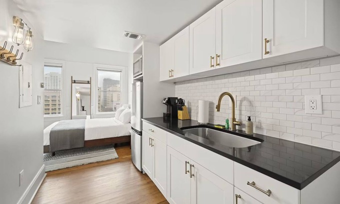 Downtown San Antonio Apartment | Stylish Escape Near River Walk | A Modern Stay for Urban Adventurers | 2 Units