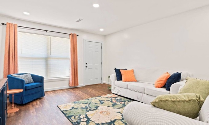 Richmond Apartment | Stylish, Fully Furnished Apartments - Comfort and Convenience, Just Like Home