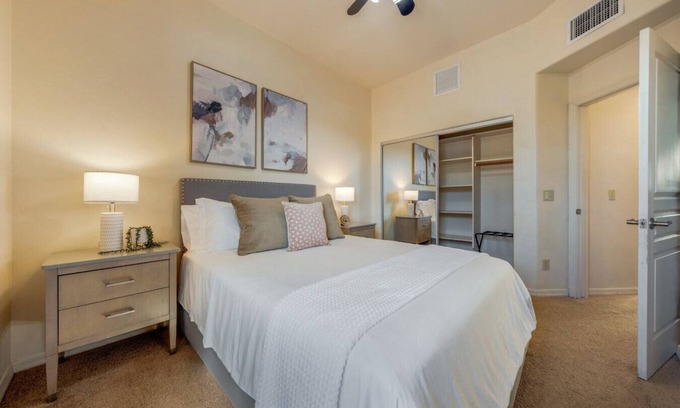 St. Francis Cabrini House | Stylish/Garage/4 BR 3 BA/Fenced Backyard