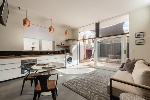 Camperdown House | Stylish Hipster Heaven in Camperdown