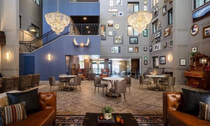 Glenwood Springs House | Stylish Historic Views Room, Ideal for Relaxing Getaways near Restaurants & Fun