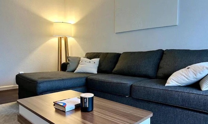 Fresno Apartment | Stylish Home w/Fast Wi-Fi & Fireplace