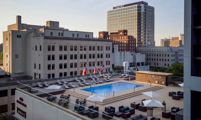 SoNo Apartment | Stylish Midtown King Studio | Free Breakfast + Seasonal Pool Access