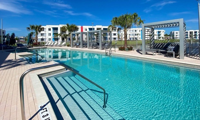 Daytona Beach Apartment | Stylish & Modern 3Bed/2Bath Apartment with Premium Amenities