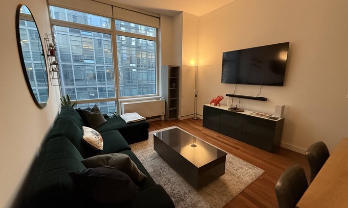 Hudson Yards Apartment | Stylish & Modern Luxury Rental in Heart of NYC