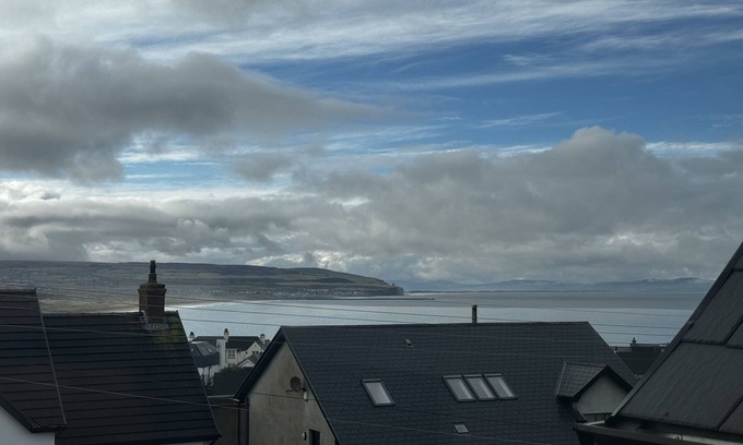 Portstewart House | Stylish property with sea and golf course views