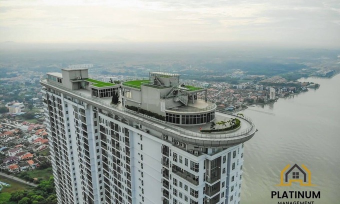 Malacca City Apartment | Stylish Studio in Malacca City #1-Alitude Rooftop panorama Strait of Melaka
