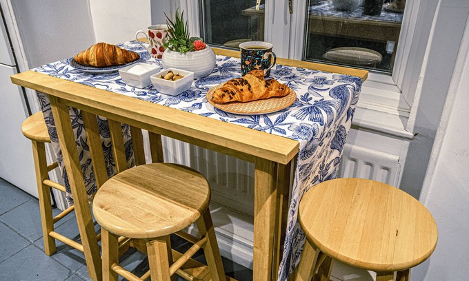 Brighton City Centre Apartment | Stylish Super Central Modern Townhouse Retreat