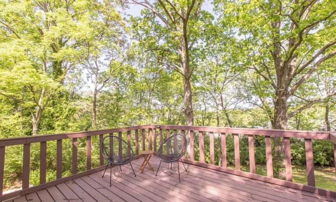 Nashville House | Stylish workforce home 10 mins to Airport