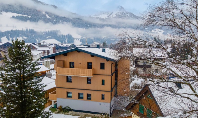 Bad Hofgastein Apartment | Stylishly furnished near city centre in quiet neighbourhood