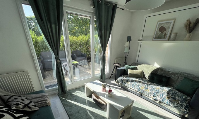 Serris Apartment | Sublime Studio Spacieux à 5 min de Disney Land Paris