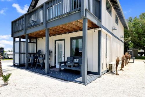 Mexico Beach Apartment | Sugar Sand Cottage B by Pristine Properties Vacation Rentals