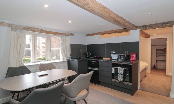 Stroud Cottage | Suite 1