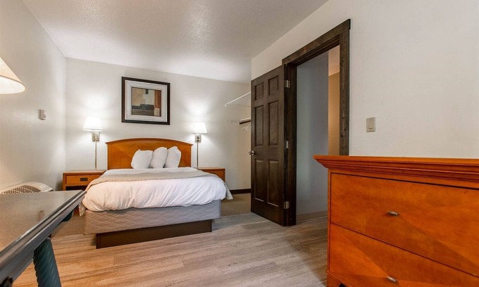 Rapid City Apartment | Suite 302 - Updated 1BR | 1 Bed, 1 Bath